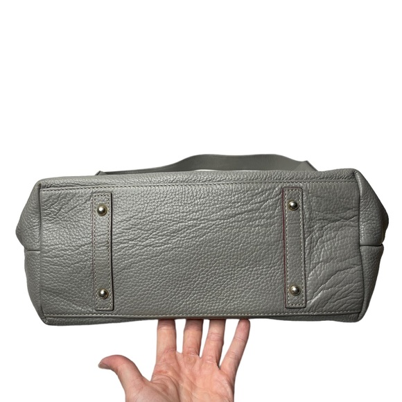 Dooney & Bourke | Pebble Grain Leather Logo Lock Sac in Gray - Picture 9 of 11